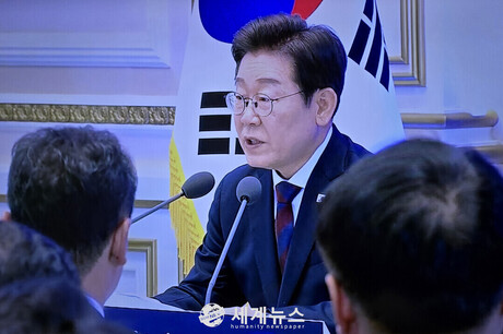 李대통령 "민주주의 큰 스승을 잃었다"…이해찬 별세에 정치권 애도 물결