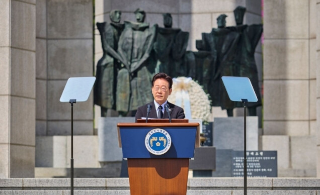이재명 대통령 "4·19는 헌법의 뿌리"… 반민주 경고·민생 책임 강조