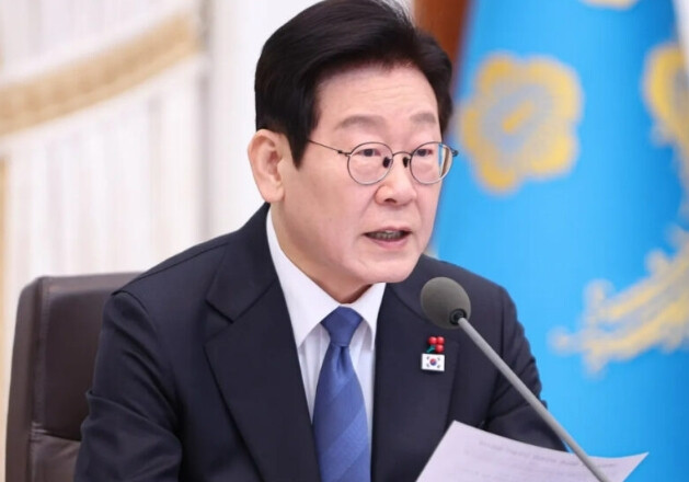 李대통령 "주택 공급 전격전"…택지 조성부터 착공까지 기간 단축 주문